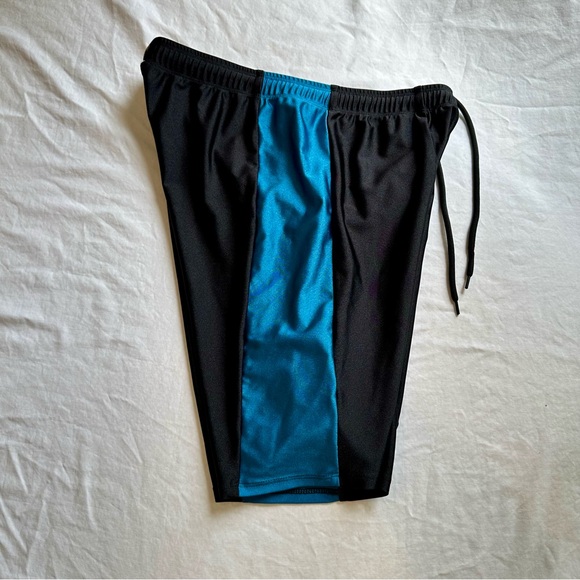 Skinfit Duofit Shorts - Picture 4 of 7